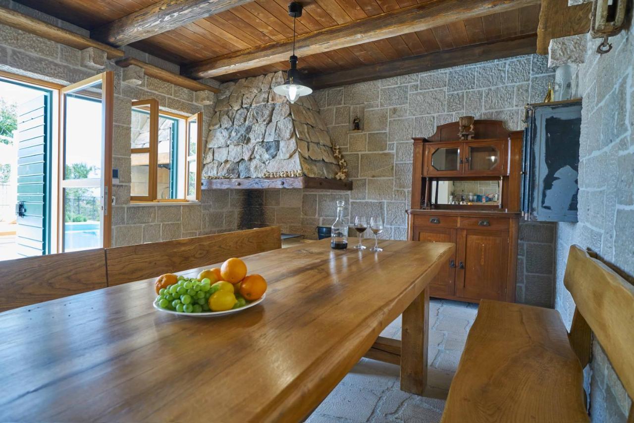 Luxury Residence Mladenka イェセニツェ エクステリア 写真